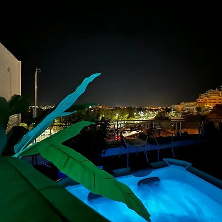 Casa Da Rocha-praia Da Rocha & Daire Portimão